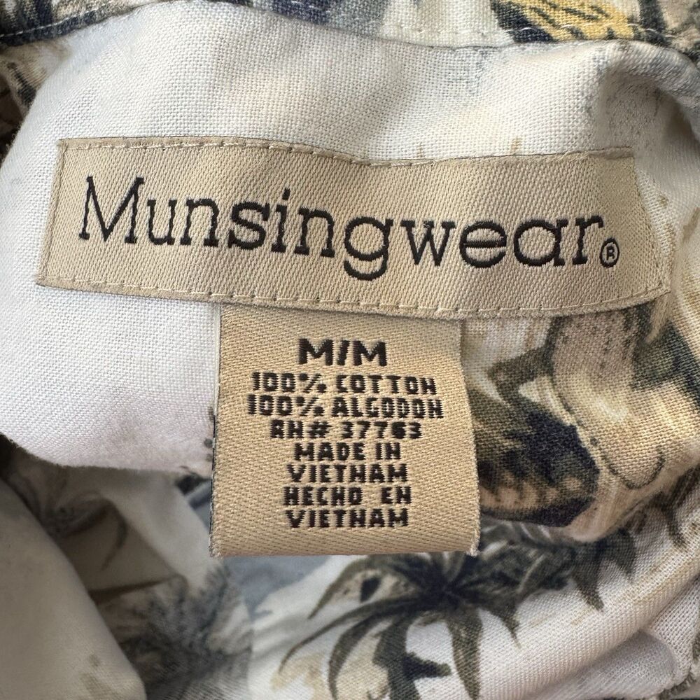 Munsingwear Mens Button Up Shirt Size M Medium 26x21 100% Cotton Short Sleeve - Picture 5 of 6